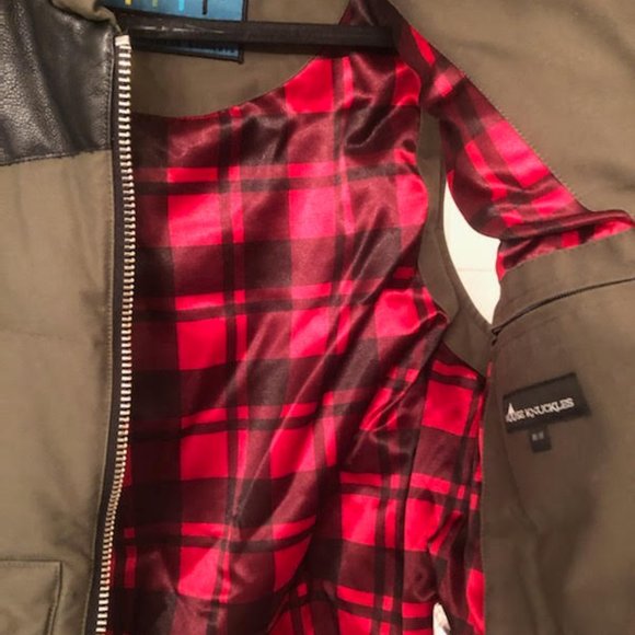 AUTHENTIC RARE MOOSE KNUCKLES MEN VEST - Picture 10 of 10